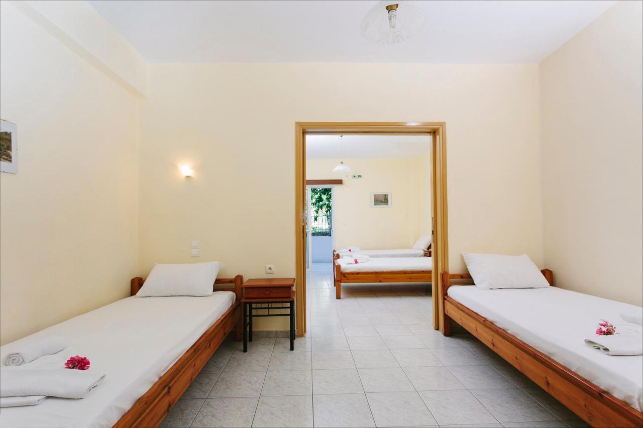 Hotel Loula Rooms And Apartments Kaména Vúrla Kültér fotó