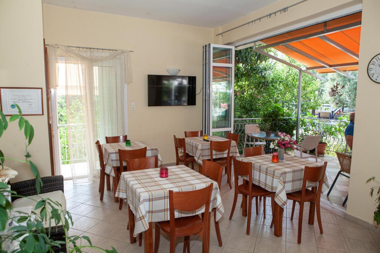 Hotel Loula Rooms And Apartments Kaména Vúrla Kültér fotó